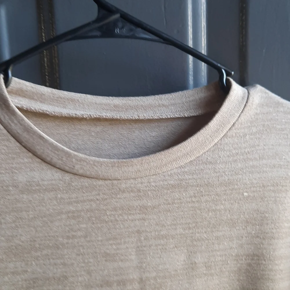 Top - Picture 3 of 3